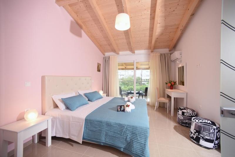 Palapart Gikas Suites And Studios Gouvia Luaran gambar